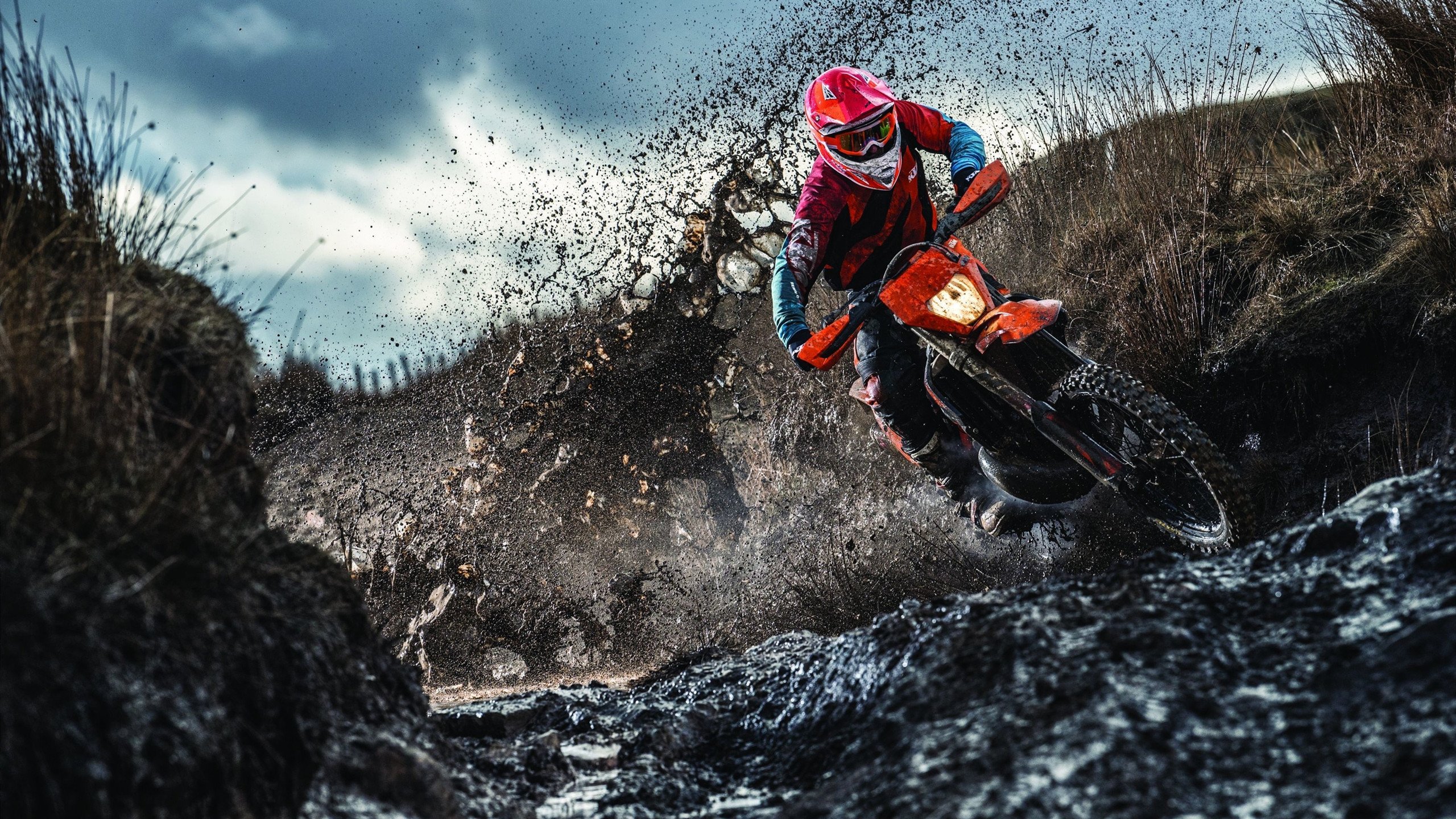 爱游戏体育账号注册-_运动员专访：背后的训练故事与未来目标_，运动员刻苦训练的故事